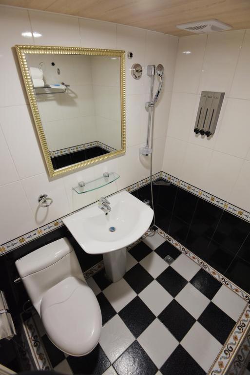 Migo Hotel Тайчжун Экстерьер фото