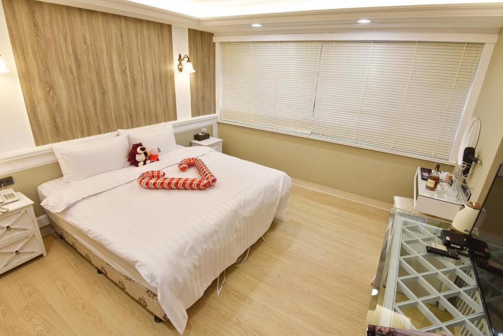 Migo Hotel Тайчжун Экстерьер фото
